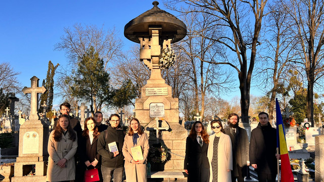 GALERIE FOTO | Membrii Sfatului Țării, omagiați de Liga Studenților Iași: „Jumătate nu au morminte cunoscute.” Apel către moștenitori