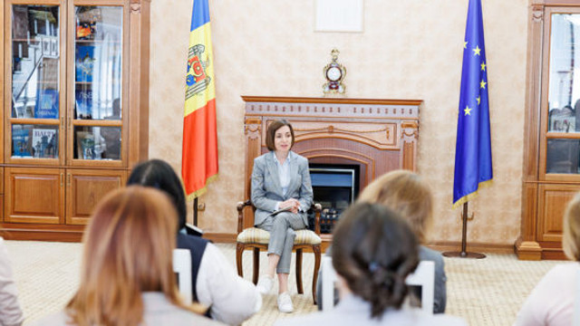 Președinta Maia Sandu a discutat cu asociațiile obștești despre referendumul privind aderarea la UE