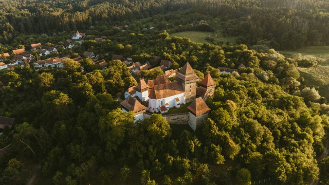 Cinci sate din România unde să petreci sărbătorile de Paște: de la primul sat turistic din țara noastră la destinațiile cu obiective incluse în patrimoniul UNESCO