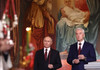 În timp ce armata lui bombarda Ucraina, Putin asista la slujba de Înviere

