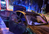 FOTO | Un automobil BMW a fost cuprins de flăcări pe o stradă din capitală 