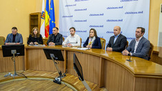Fracțiunea PAS din Consiliul Municipal Chișinău a depus un denunț la Procuratură pe numele primarului Ion Ceban