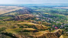 FOTO | „Destinația anului 2024”. Satul Văleni din raionul Cahul a fost premiat la cel mai important proiect de promovare a turismului din România