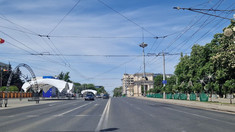 Traficul rutier va fi suspendat în centrul Chișinăului, pe durata desfășurării unui maraton. Cum va circula transportul public