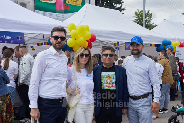 GALERIE FOTO | Radio Chișinău a fost prezent cu un stand în echipa României aflată ieri la Bălți, unde s-a celebrat Ziua Europei 2024