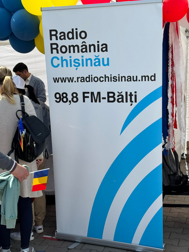 GALERIE FOTO | Radio Chișinău a fost prezent cu un stand în echipa României aflată ieri la Bălți, unde s-a celebrat Ziua Europei 2024