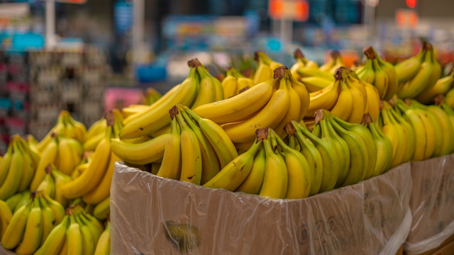 ANSA retrage din comerț un lot de banane în care au fost depistate resturi de pesticide