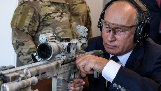 Putin susține că instructori occidentali se află deja în Ucraina și se prezintă ca mercenari, avertizând că devin ținte ale atacurilor rusești