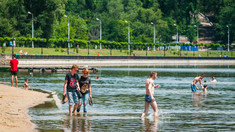 Centrul de Sănătate Publică atenționează: Nisipul și lacurile din Chișinău sunt contaminate cu bacterii