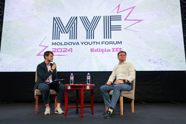 FOTO | Dorin Recean, la Moldova Youth Forum 2024: „Este sarcina tuturor tinerilor, și nu doar, să transforme oportunitatea de aderare la UE în realitate”