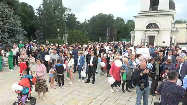 Un Marș al Familiei, la care au participat și deputați socialiști, a avut loc la Chișinău