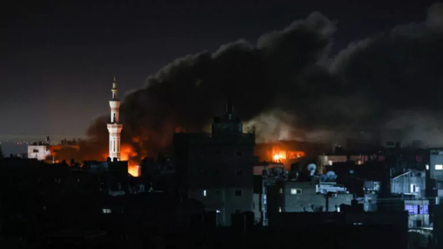 Armata israeliană își continuă ofensiva în Rafah