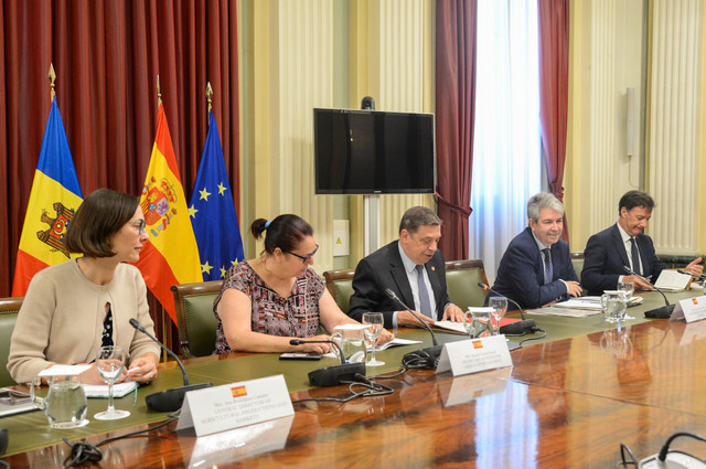 FOTO | Vladimir Bolea a avut o întrevedere cu ministrul agriculturii din Spania
