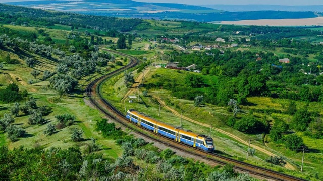 Guvernul a decis. Vor fi alocate fonduri suplimentare pentru reabilitarea căii ferate Vălcineț-Bălți-Ungheni-Chișinău-Căinari