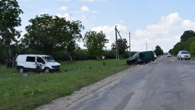 Grav accident la Briceni. Un bărbat a decedat la spital