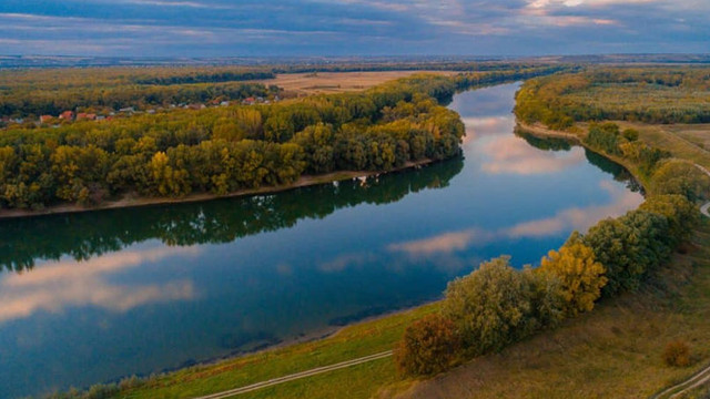 Meteorologii anunță variația nivelului apei în râurile Prut și Nistru