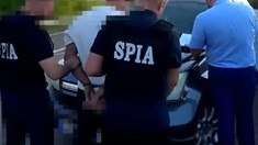 Doi polițiști de la Ialoveni au fost reținuți pentru trafic de influență 