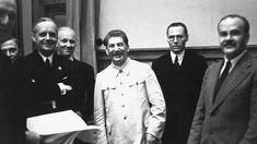 Se împlinesc 86 de ani de la semnarea Pactului Ribbentrop-Molotov, în urma căruia URSS a ocupat Basarabia
