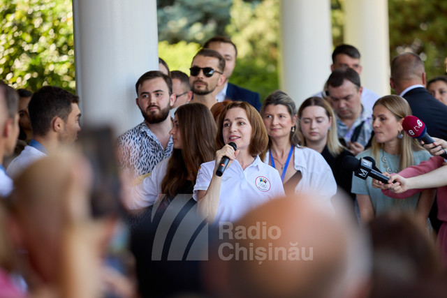 GALERIE FOTO | Lotul olimpic al Republicii Moldova a revenit de la Paris 