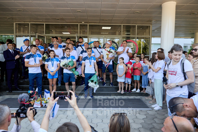 GALERIE FOTO | Lotul olimpic al Republicii Moldova a revenit de la Paris 