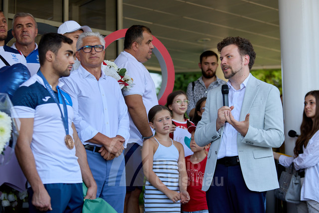 GALERIE FOTO | Lotul olimpic al Republicii Moldova a revenit de la Paris 