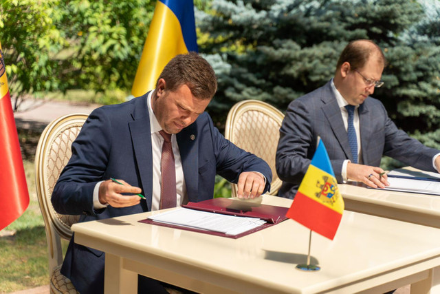 FOTO | Miniștrii Mediului din Republica Moldova și Ucraina au semnat la Odesa Acordul pentru implementarea Convenției Espoo
