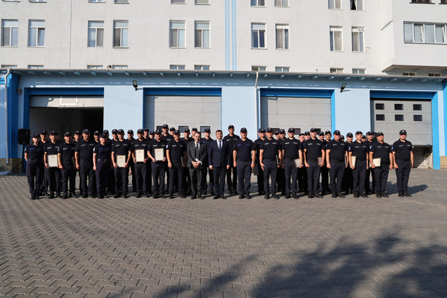 FOTO | IGSU și MAI au oferit diplome de onoare pentru pompierii din Republica Moldova care au ajutat la stingerea incendiilor din Grecia 