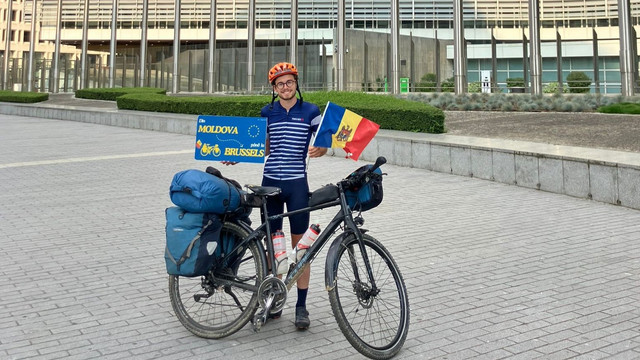 Un tânăr ambasador european a făcut o călătorie pe bicicletă, de la Chișinău la Bruxelles