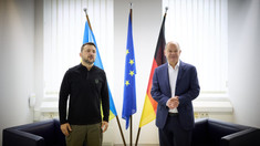 Zelenski și Scholz au discutat la reuniunea de la Ramstein despre extinderea cooperării în domeniul apărării, inclusiv producția comună de armament