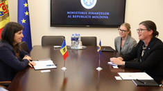 FOTO | Ministra Finanțelor s-a întâlnit cu ambasadoarea Regatului Suediei în Republica Moldova. Promovarea reformelor necesare pe calea integrării europene, pe agenda discuțiilor 