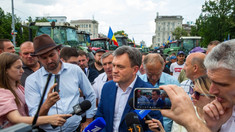 Dorin Recean îndeamnă fermierii ieșiți la protest să participe la discuții: „Problemele serioase nu trebuie inflamate electoral, ci discutate și rezolvate”