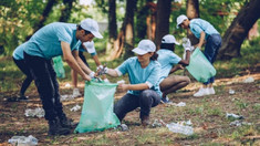 De Ziua Mondială a Salubrizării, autoritățile îndeamnă cetățenii să desfășoare acțiuni de salubrizare în comunități