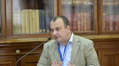 Profesorul Radu Carp explică de ce Rusia nu va folosi niciodată arma nucleară