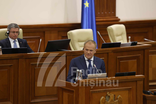 Donald Tusk, discurs în Parlamentul Republicii Moldova: „Veți putea conta întotdeauna pe Polonia, doar dacă veți exprima dorința de a continua acest proces istoric de integrare în UE”