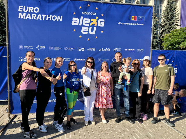 FOTO | Euro Marathon 2024: Peste 5000 de oameni au alergat împreună spre un viitor european