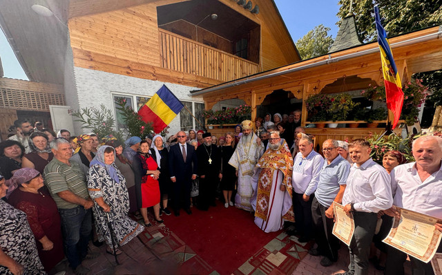 FOTO | Preoți ai Mitropoliei Basarabiei au sfințit un nou altar de rugăciune a Neamului Românesc, în raionul Călărași