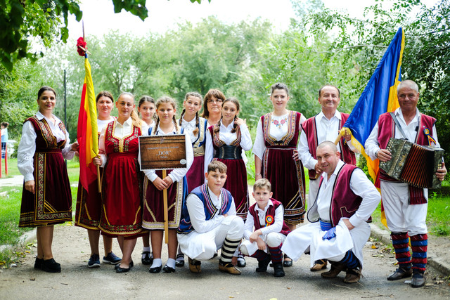 FOTO | Igor Grosu, la Festivalul „Etno Fest” din Taraclia: „Vrem să construim o societate incluzivă și puternică, care protejează tradițiile comunităților”