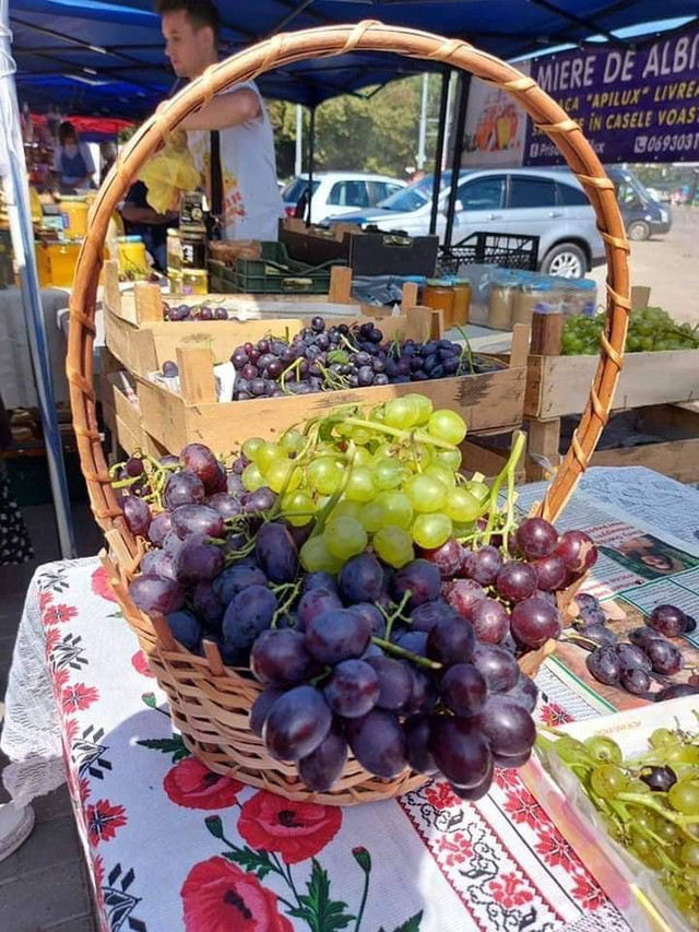 FOTO | Târguri cu produse autohtone, organizate în acest weekend în Chișinău