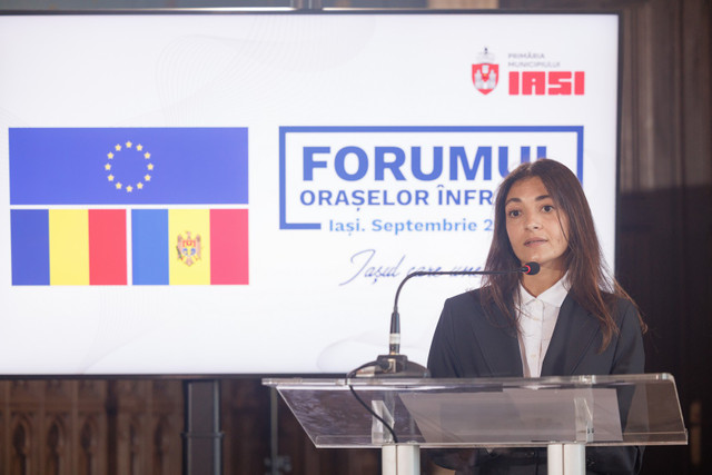 FOTO | Participanții la Forumul Orașelor Înfrățite de la Iași au exprimat sprijin deplin pentru integrarea europeană a Republicii Moldova și Ucrainei