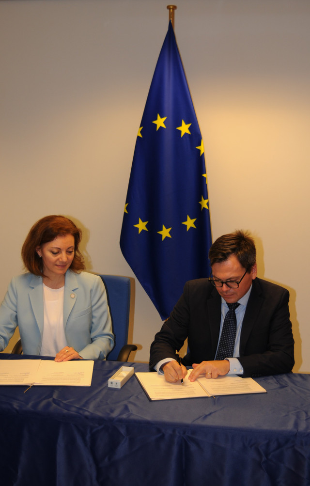 Președinta CEC a semnat, la Bruxelles, un memorandum de înțelegere cu Autoritatea pentru partide politice europene și fundațiile politice europene