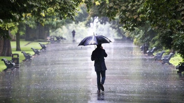 Meteorologii anunță vreme instabilă, cu ploi de scurtă durată