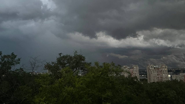 Meteorologii prognozează condiții meteo extreme din cauza ploilor abundente