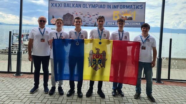 FOTO | Lotul olimpic al Republicii Moldova a obținut două medalii la Olimpiada Balcanică de Informatică din Macedonia de Nord