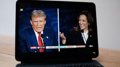 Kamala Harris îl conduce pe Donald Trump în ultimul sondaj, insuficient pentru a fi sigură de victorie