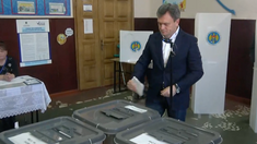 LIVE | Alegeri Prezidențiale și Referendum 2024: Exercitarea votului de către prim-ministrul Republicii Moldova, Dorin Recean
