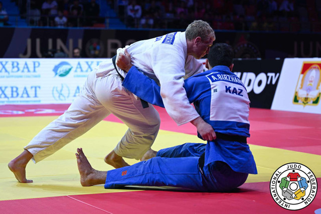 FOTO | Judocanul Vadim Ghimbovschi a cucerit medalia de bronz la Campionatul Mondial din Tadjikistan