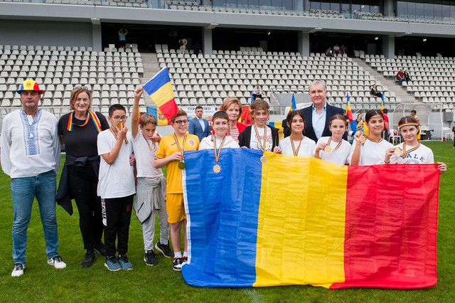 FOTO | Cupa Unirii la Oină. Echipe masculine și feminine din România și Republica Moldova și-au dat întâlnire la București