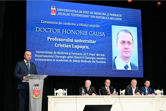 Un chirurg din Iași a primit titlul onorific de Doctor Honoris Causa al USMF „Nicolae Testemițanu”