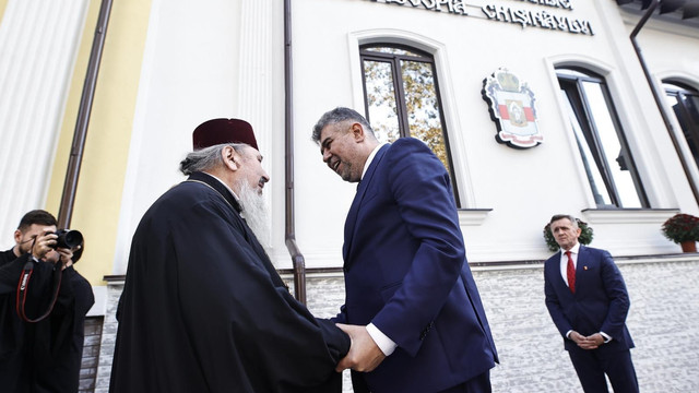 FOTO | Marcel Ciolacu, în vizită la Reședința Mitropolitană: Biserica Ortodoxă Română din Basarabia joacă un rol esențial în renașterea conștiinței românilor din Republica Moldova