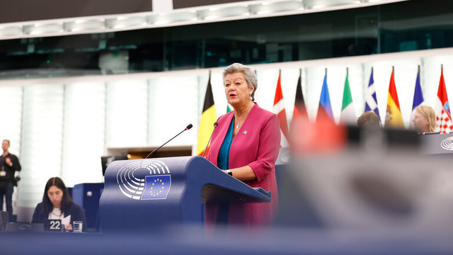 Comisia Europeană va cere statelor UE să decidă aderarea României și Bulgariei la Schengen și pe cale terestră până la finalul anului